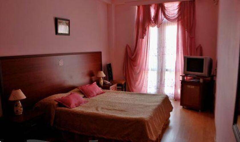 Chao Hotel