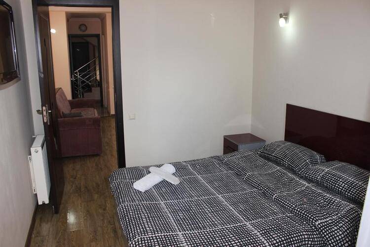Dolphin Hotel