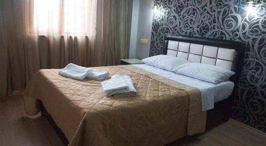 Iberia Hotel
