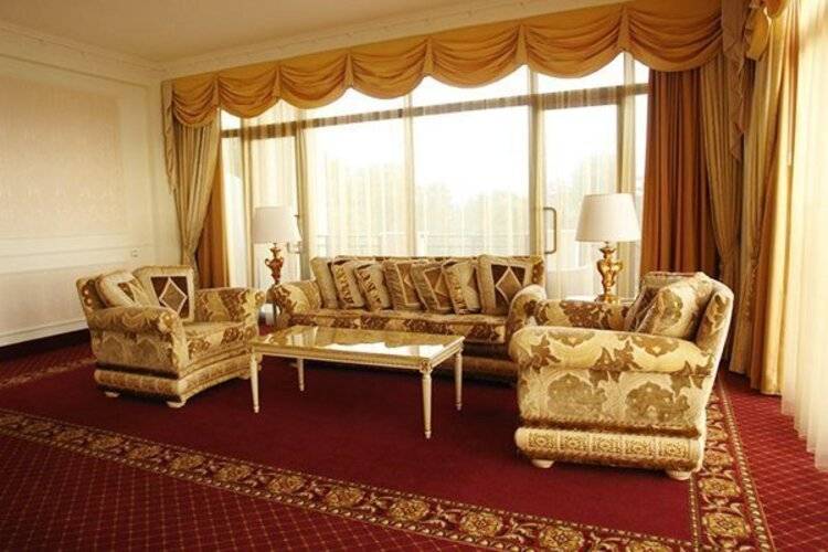 Georgia Palace Hotel