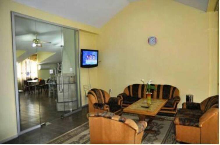 Duta Hotel