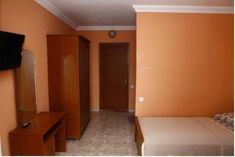 Duta Hotel