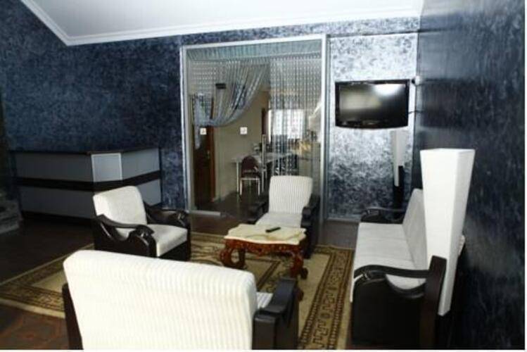 Duta Hotel