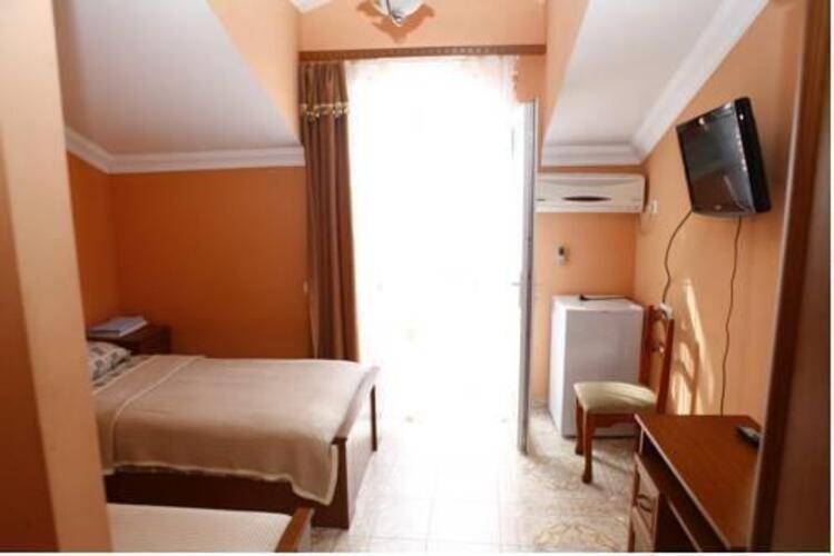 Duta Hotel