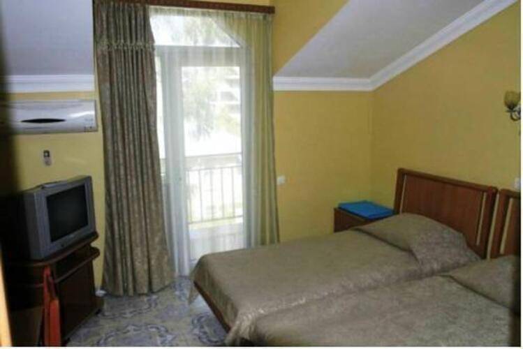 Duta Hotel