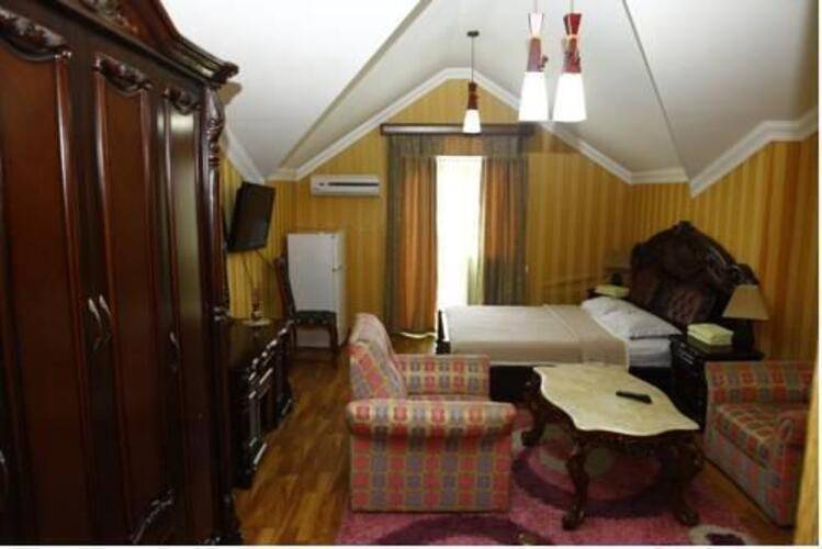 Duta Hotel