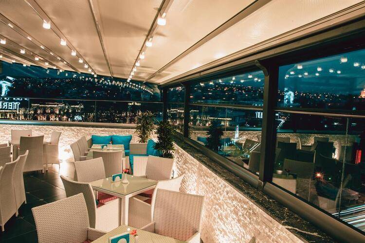 River Side Hotel