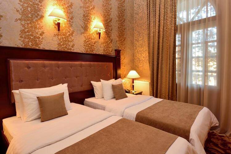 River Side Hotel