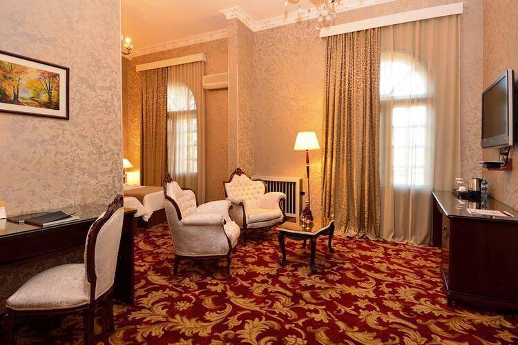 River Side Hotel