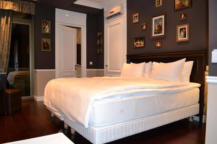 Piazza Boutique Hotel