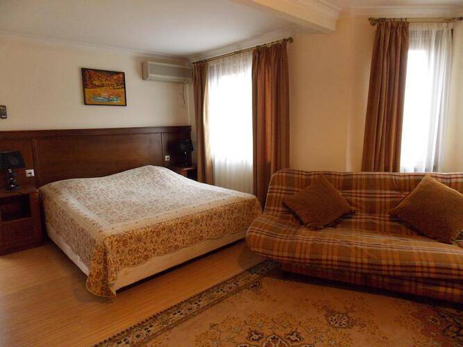 Beaumonde Hotel (Бомонд)