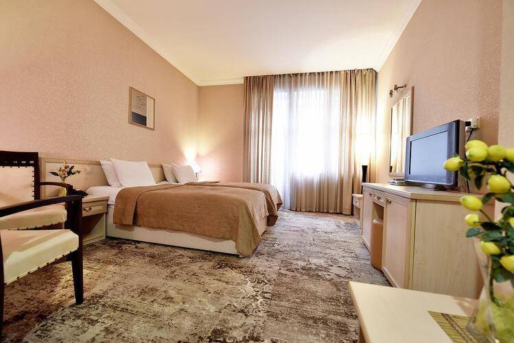 Sharden Hotel