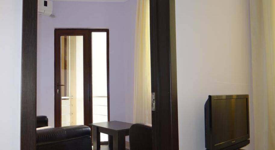 Cristal Gb Hotel