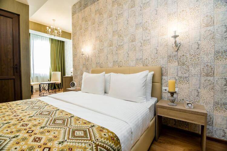 Diamond Hotel