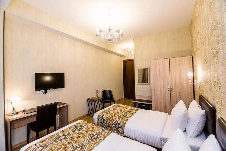 Diamond Hotel