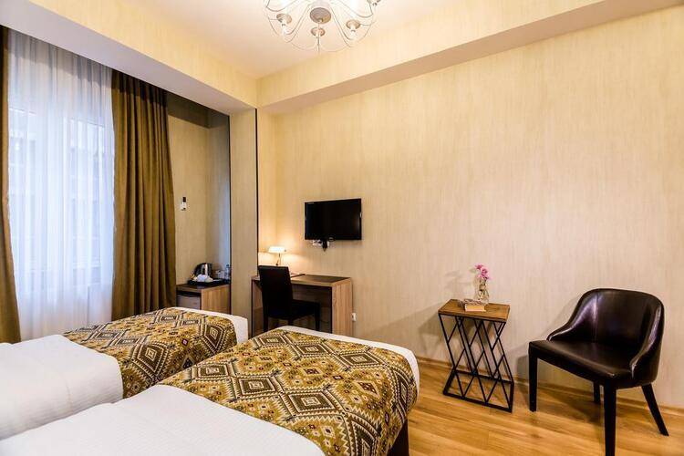 Diamond Hotel