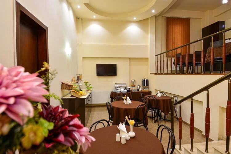 Diamond Hotel