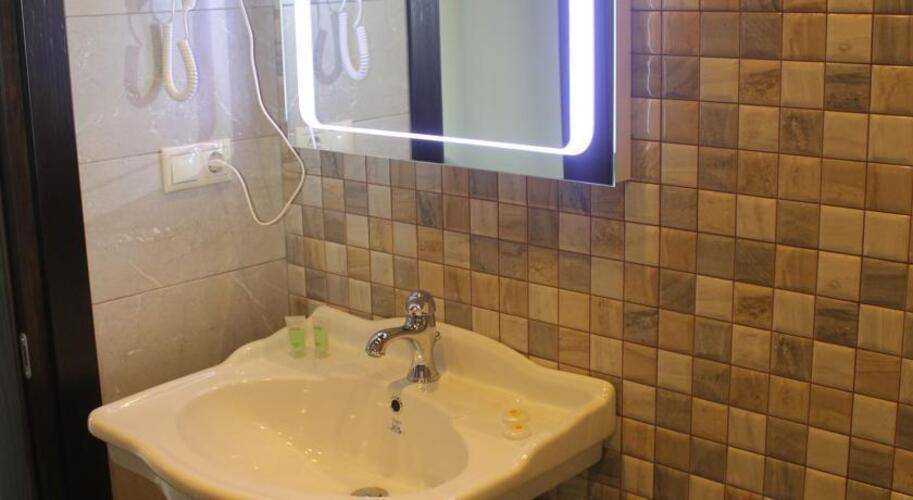 Light Palace Hotel