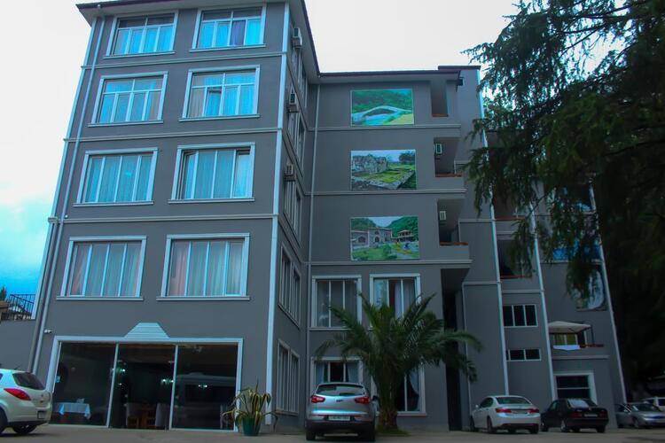Hulus Hotel