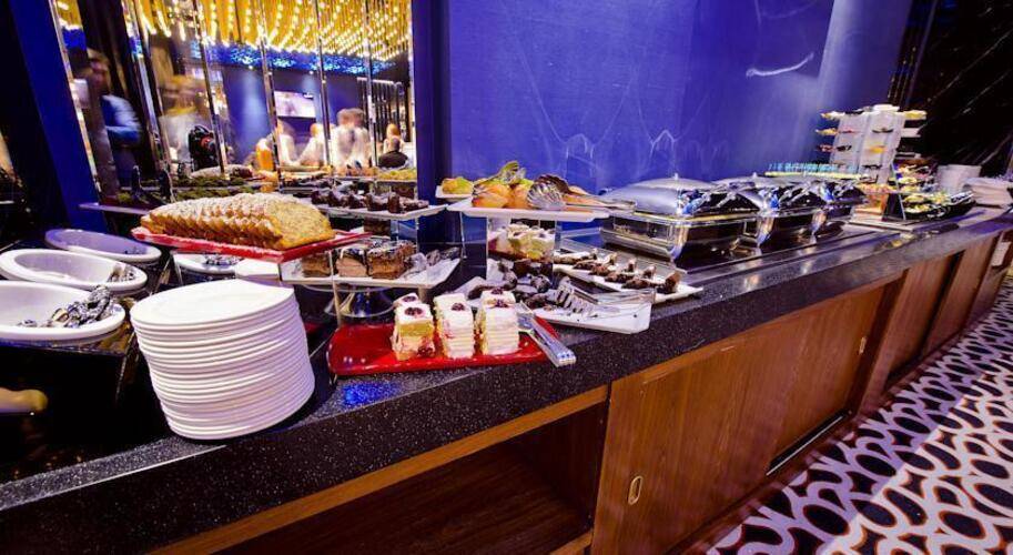 Golden Palace Batumi Hotel & Casino