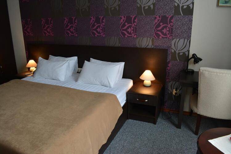 City Hotel