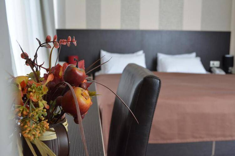 City Hotel