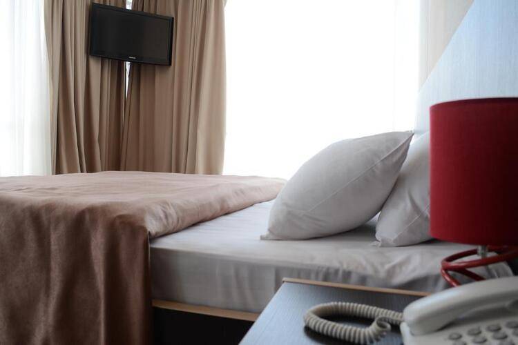 City Hotel