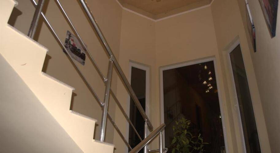 Hotel Amigo I