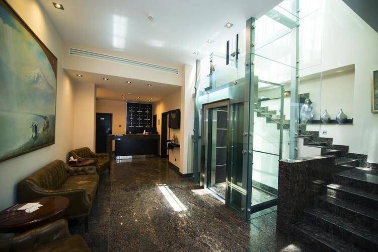 Nane Hotel