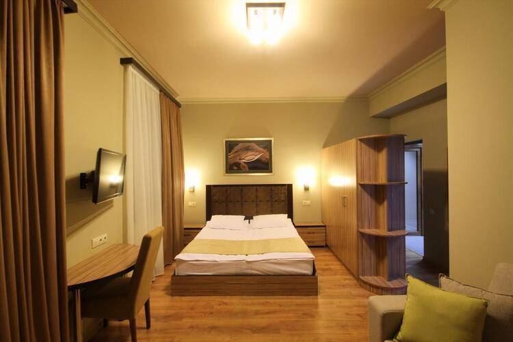 Kantar Hostel