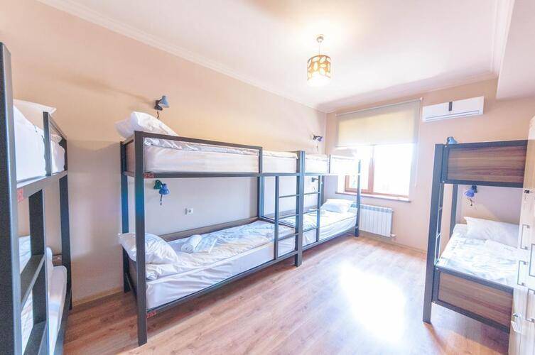 Kantar Hostel