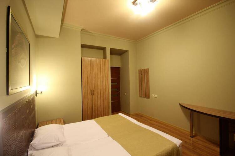 Kantar Hostel
