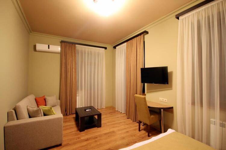 Kantar Hostel