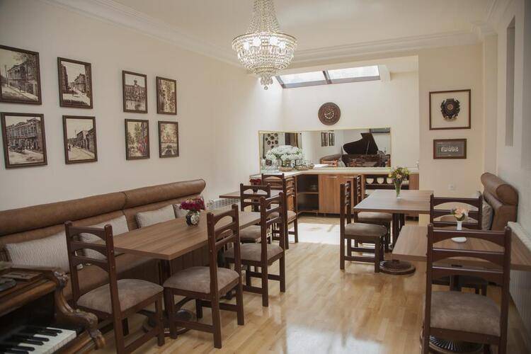 Хин Еревантси (Hin Yerevantsi)