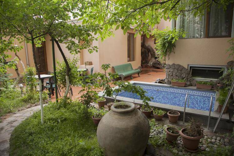 Хин Еревантси (Hin Yerevantsi)