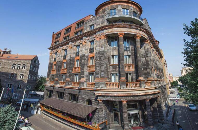 Tufenkian Historic Yerevan Hotel