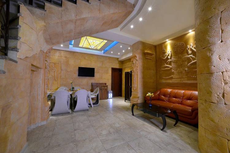Grace Forum Hotel