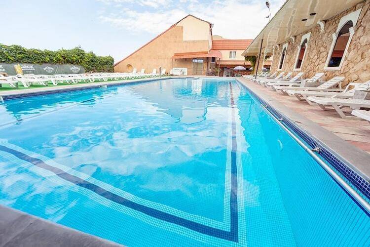 Bomo Regineh Hotel