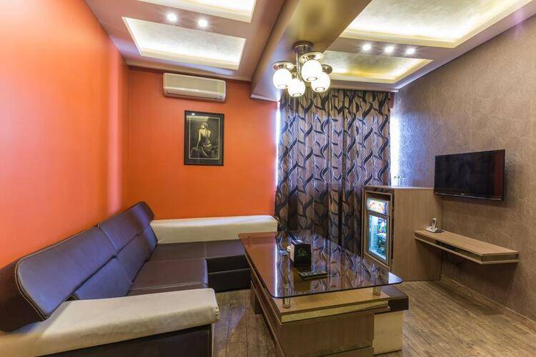 Green Palace Hotel