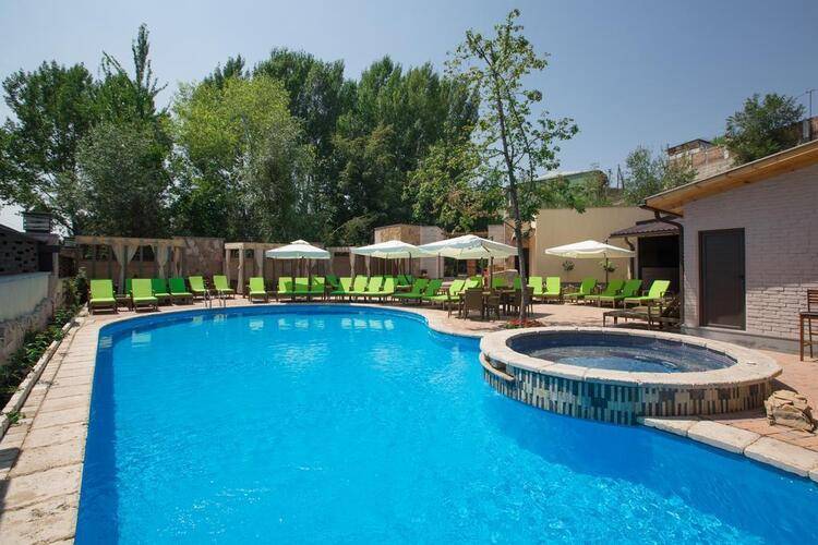 Green Palace Hotel