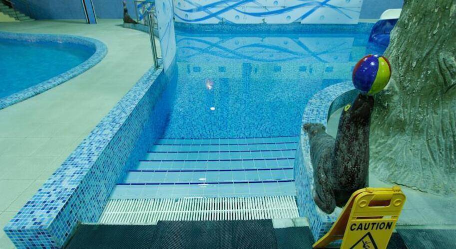 Aquatek Hotel