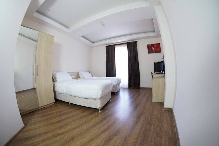 Aquatek Hotel