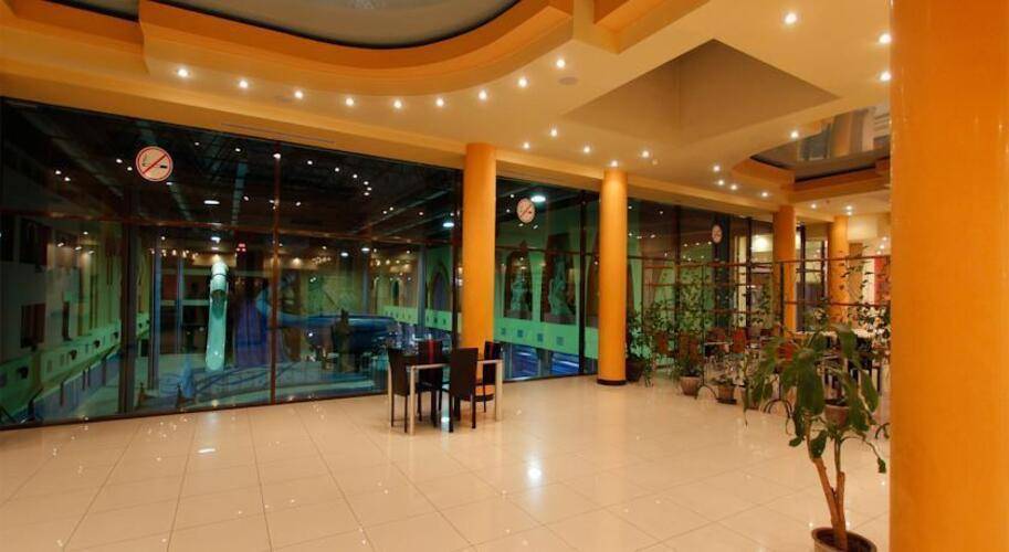 Aquatek Hotel