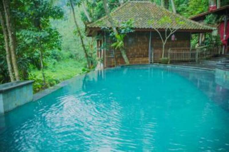 Svarga Loka Resort