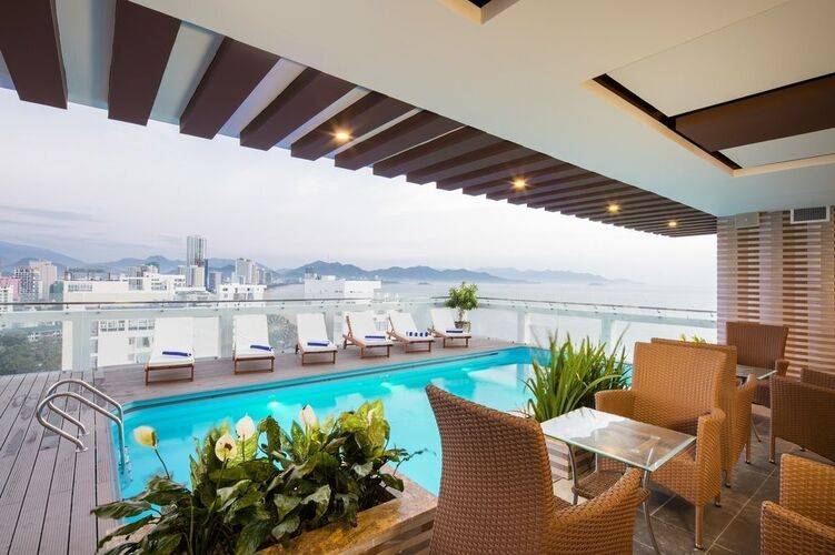Balcony Hotel