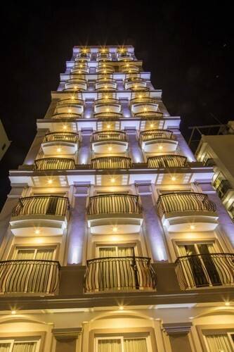 Balcony Hotel