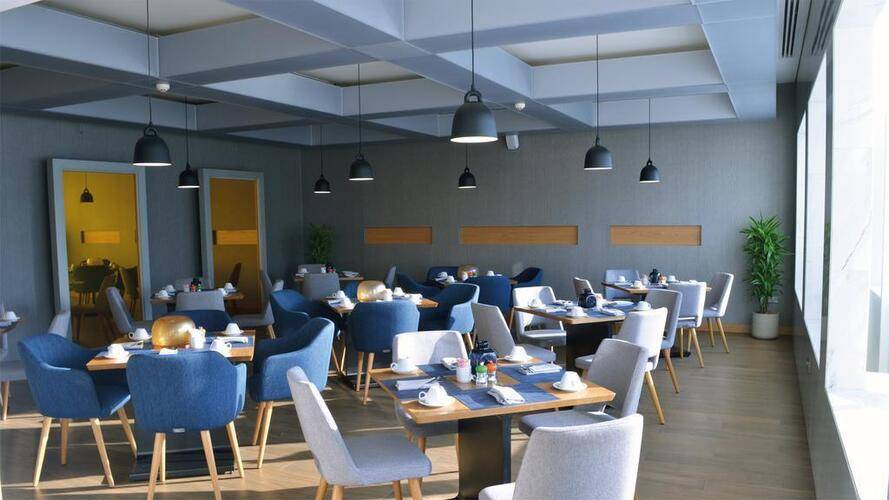 Voco Dubai (Ex. Nassima Royal Hotel)