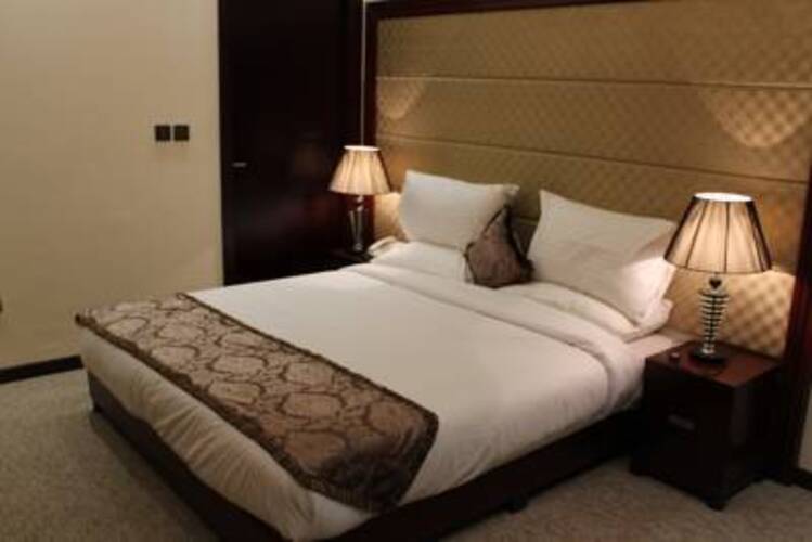 Milestone Hotel Apatment