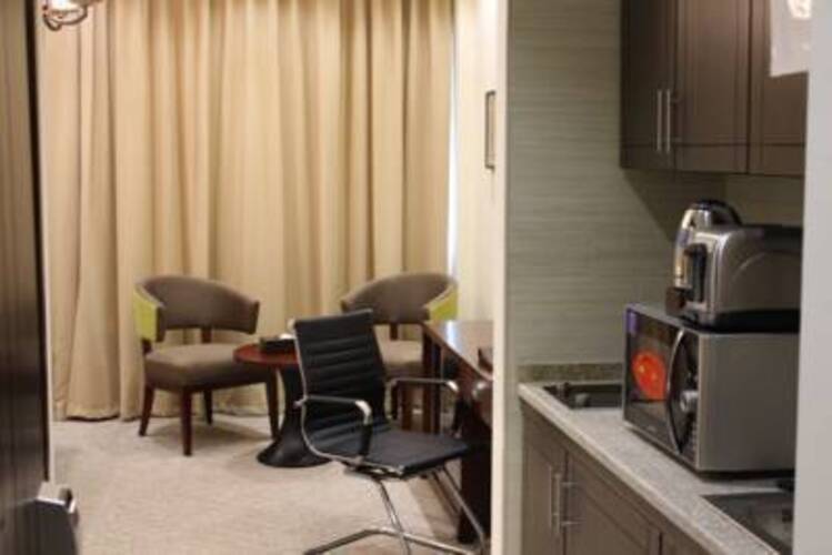 Milestone Hotel Apatment