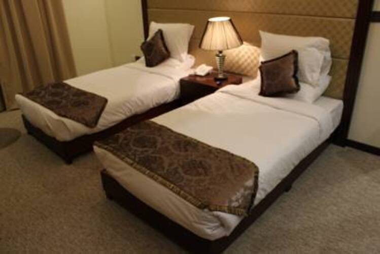 Milestone Hotel Apatment